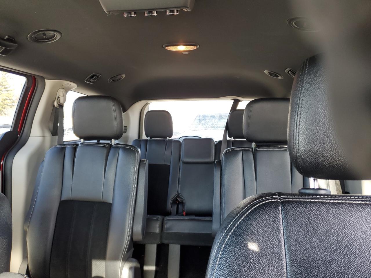 2018 Dodge Caravan VIN 2C4RDGCG7JR240182 Copart auction photo, front end / side damage thumbnail 10