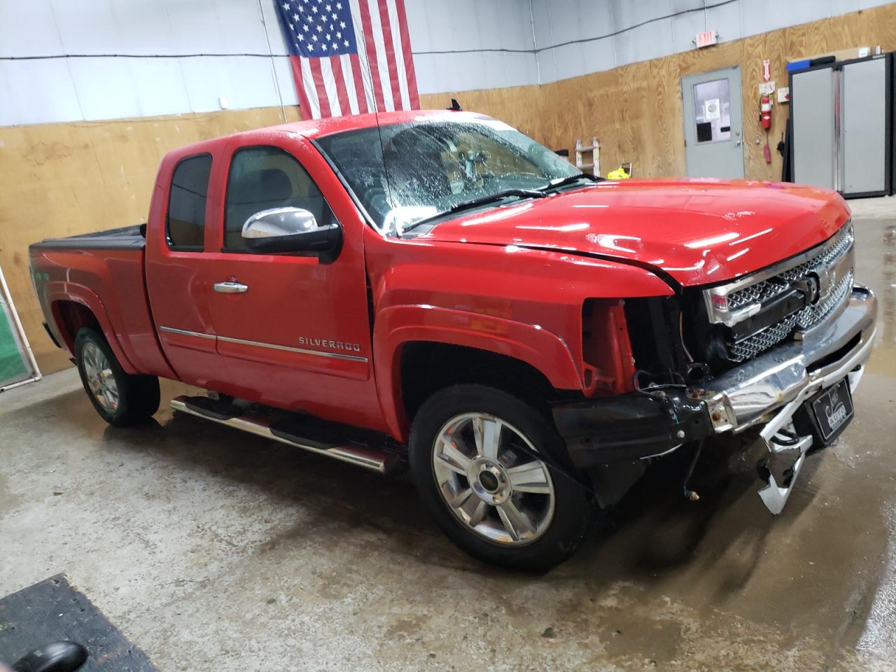 2012 Chevrolet Silverado VIN 1GCRKSE76CZ290022 Copart auction photo, front end / minor dent/scratches damage thumbnail 4