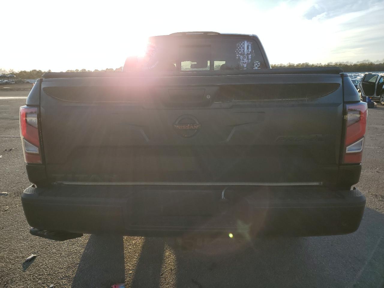 2021 Nissan Titan VIN 1N6AA1ED4MN536345 Copart auction photo, front end / minor dent/scratches damage thumbnail 6