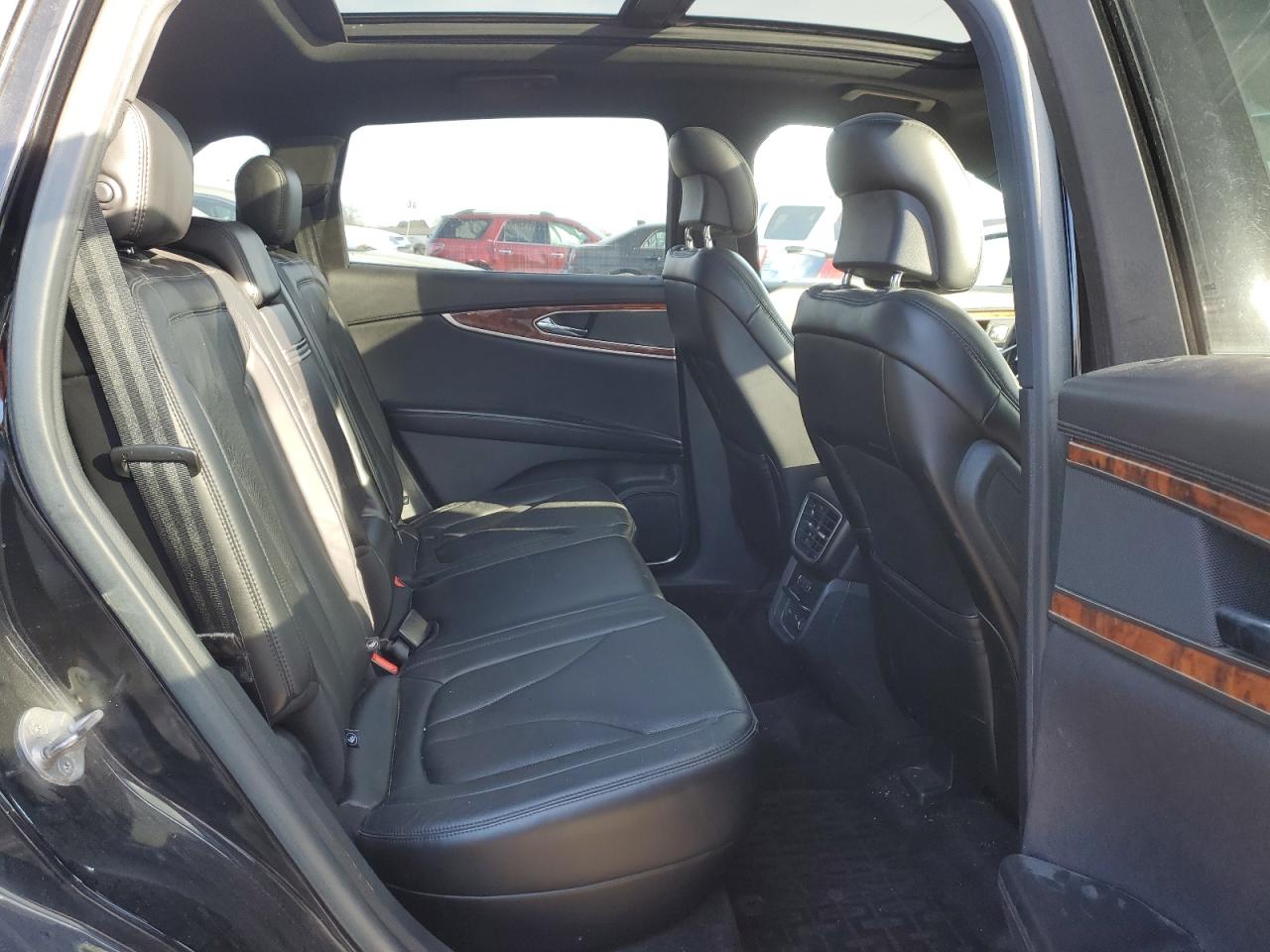 2017 Lincoln MKX VIN 2LMPJ8LP3HBL11158 Copart auction photo, front end / minor dent/scratches damage thumbnail 11