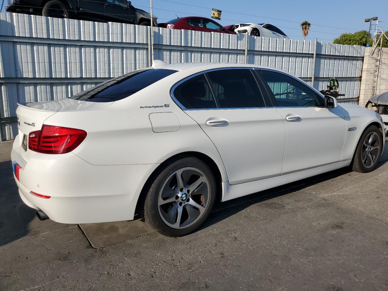 2013 BMW 5er VIN WBAFZ9C54DD090471 Copart auction photo, normal wear damage thumbnail 3