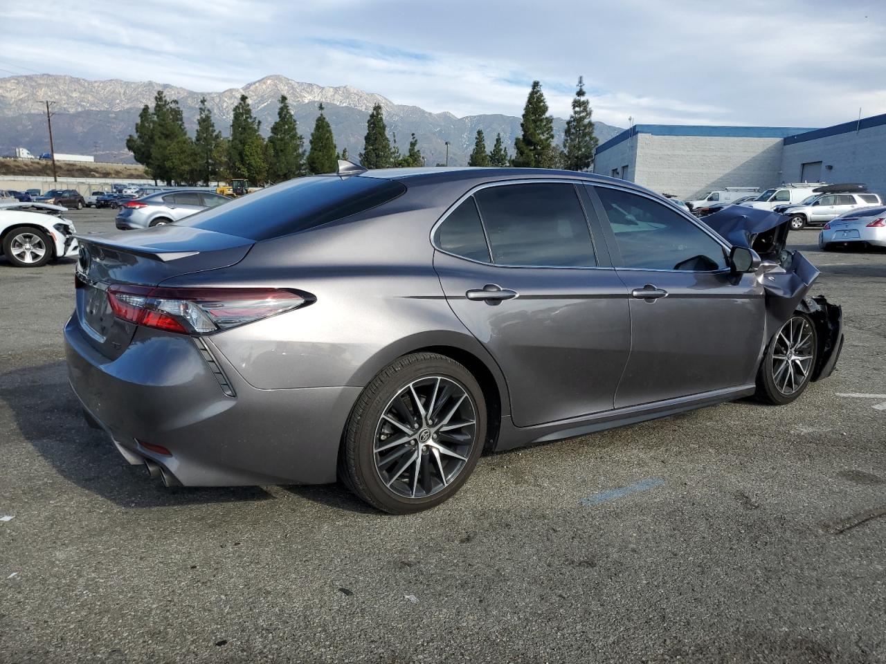 2024 Toyota Camry VIN 4T1G11AK7RU238690 Copart auction photo, front end damage thumbnail 3