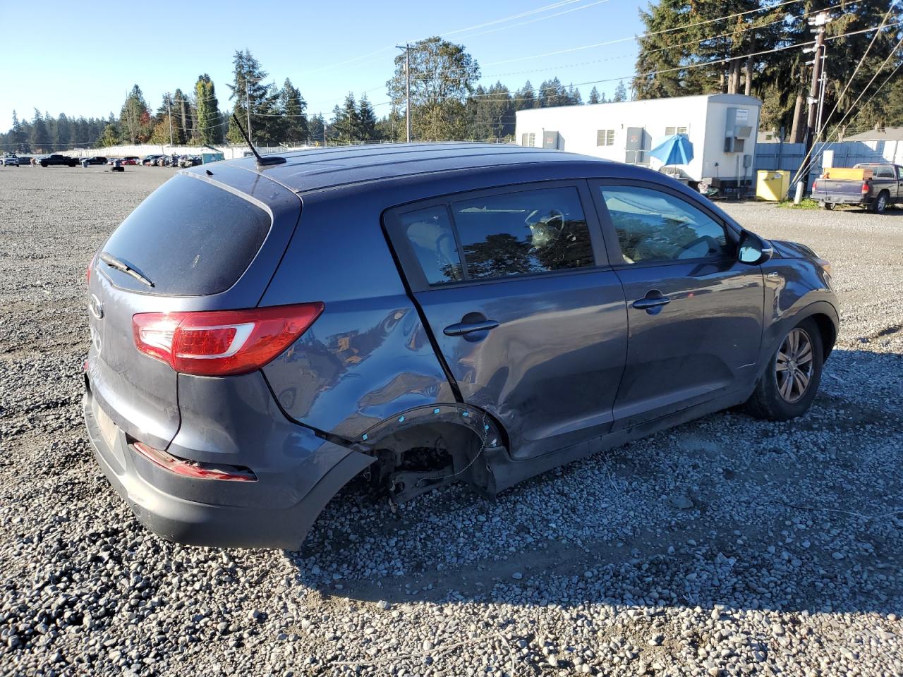 2011 KIA Sportage VIN KNDPBCA21B7101553 Copart auction photo, all over / undercarriage damage thumbnail 3