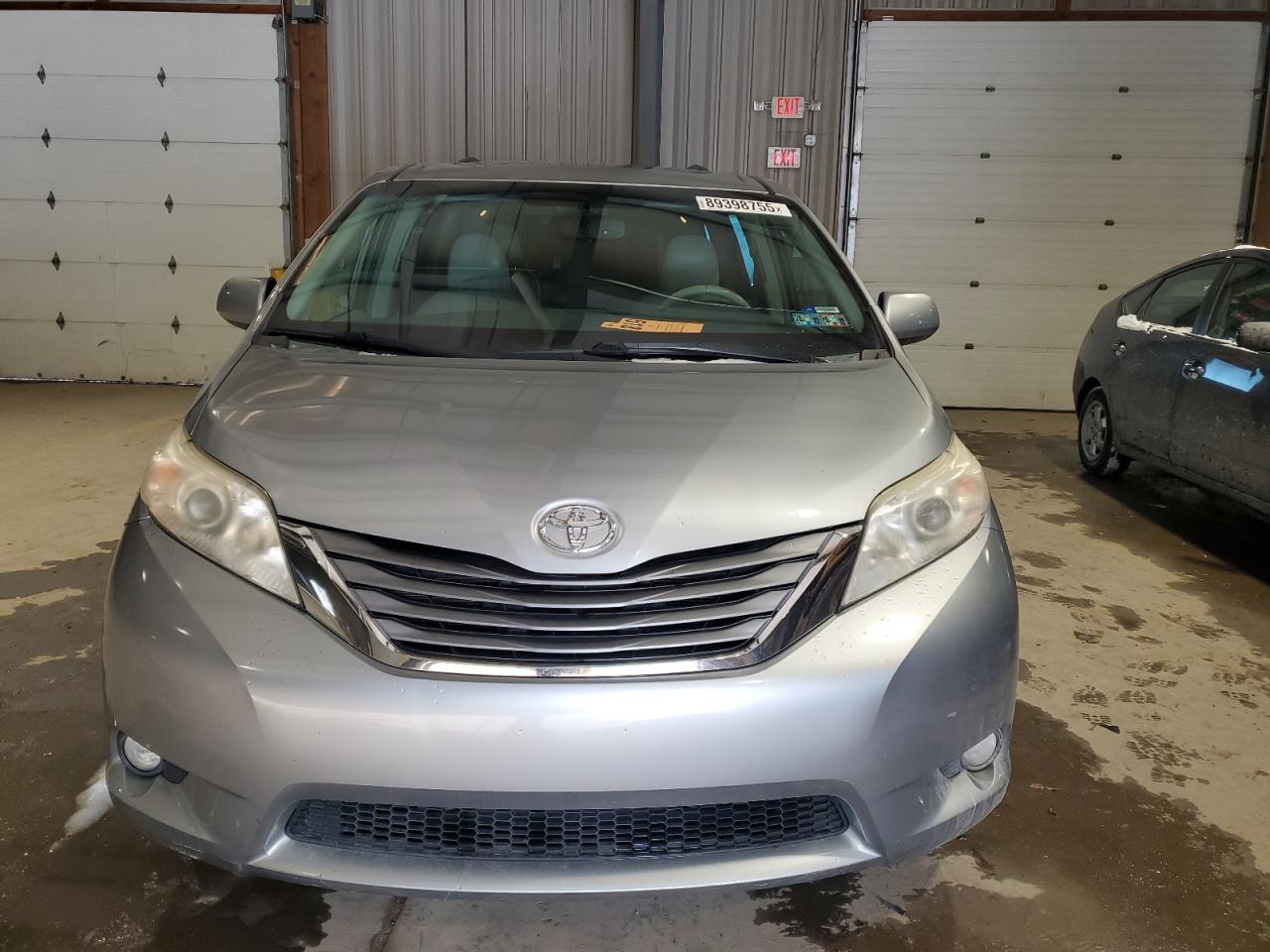 2011 Toyota Sienna VIN 5TDDK3DC7BS011370 Copart auction photo, undercarriage damage thumbnail 5