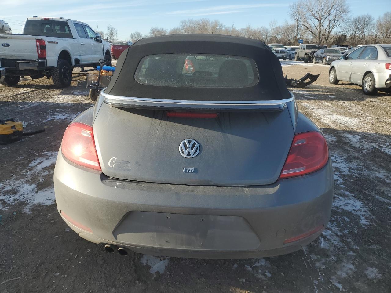 2013 Volkswagen Beetle VIN 3VW5L7AT1DM816861 Copart auction photo, front end / side damage thumbnail 6