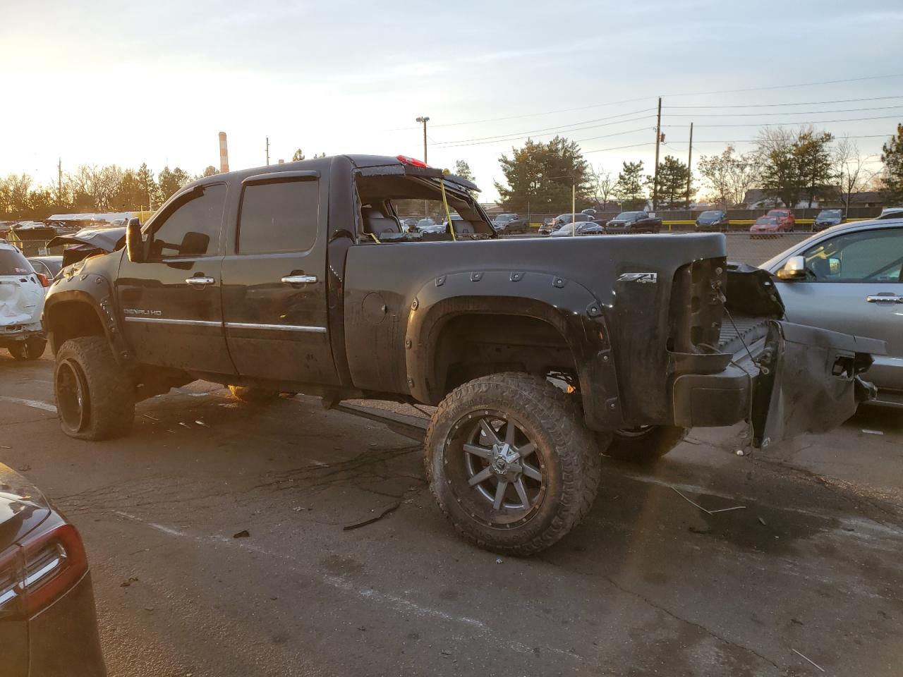 2011 GMC Sierra VIN 1GT125C88BF206437 Copart auction photo, rollover damage thumbnail 2