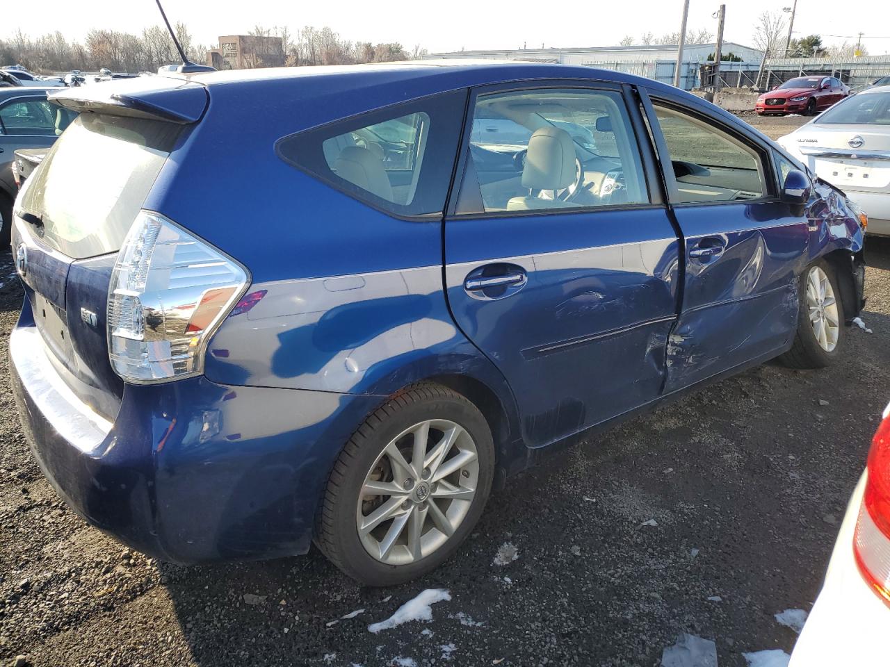 2012 Toyota Prius VIN JTDZN3EU0C3184381 Copart auction photo, side / front end damage thumbnail 3