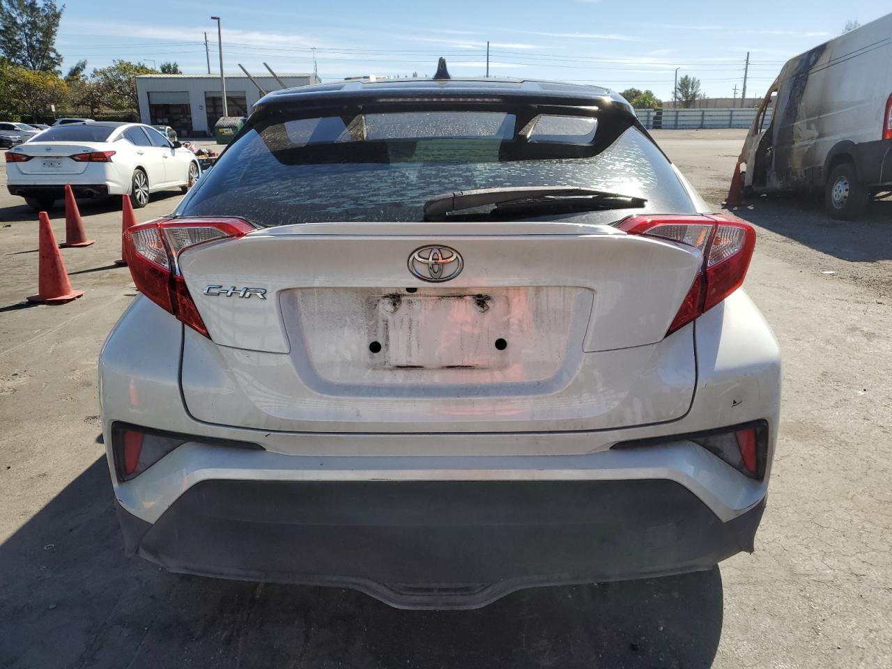2019 Toyota C-HR VIN NMTKHMBX3KR075311 Copart auction photo, front end / side damage thumbnail 6