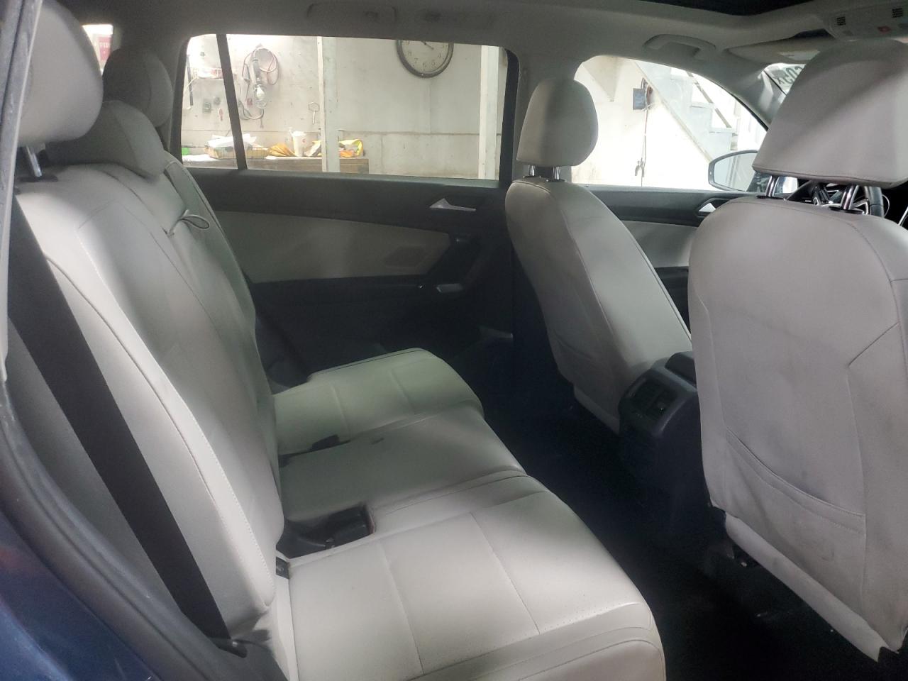 2020 Volkswagen Tiguan VIN 3VV2B7AX5LM013501 Copart auction photo, front end damage thumbnail 11