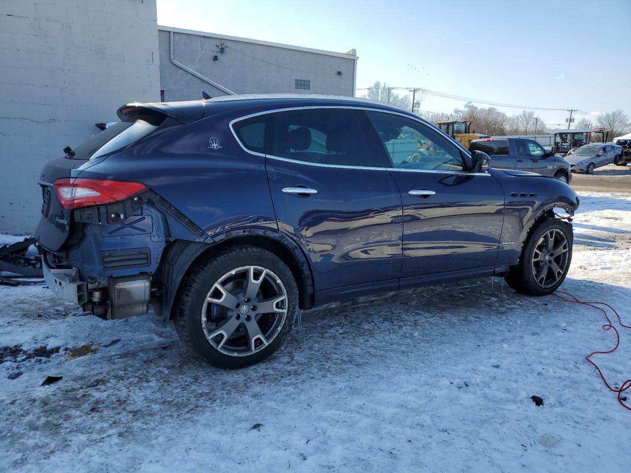 2018 Maserati Levante VIN ZN661XUL7JX293519 Copart auction photo, front end / rear end damage thumbnail 3