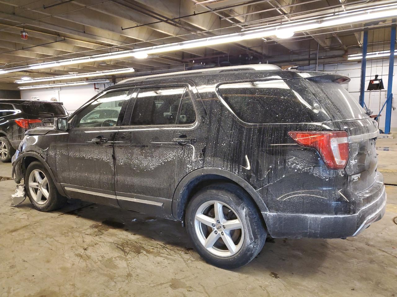 2017 Ford Explorer VIN 1FM5K7D81HGE20681 Copart auction photo, front end / mechanical damage thumbnail 2