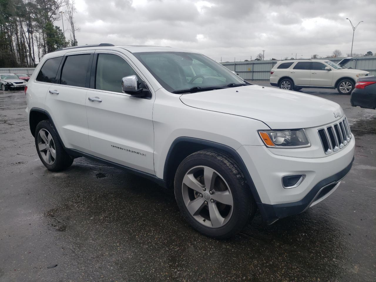 2016 Jeep Grand Cherokee VIN 1C4RJEBG2GC390894 Copart auction photo, side / rear end damage thumbnail 4