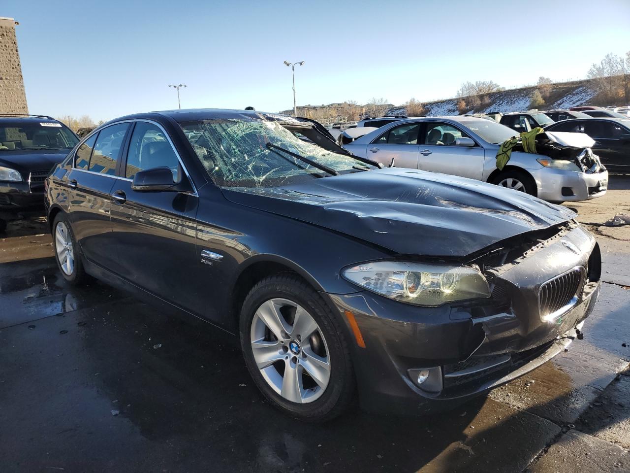 2012 BMW 5er VIN WBAXH5C58CDW07639 Copart auction photo, front end / side damage thumbnail 4