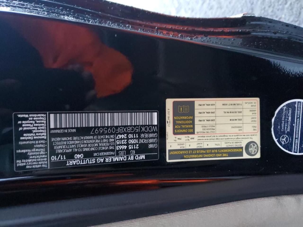 2011 Mercedes-Benz E-klasse VIN WDDKJ5GBXBF095697 Copart auction photo, rear end / minor dent/scratches damage thumbnail 12