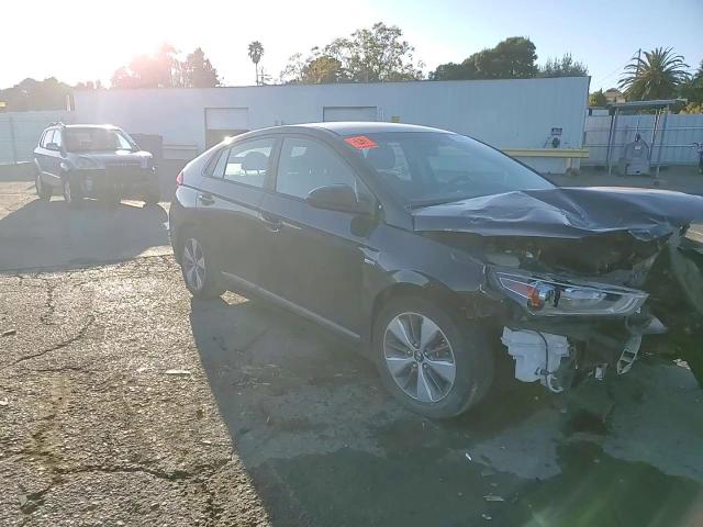 2018 Hyundai IONIQ VIN KMHC65LD6JU075301 Copart auction photo, front end damage thumbnail 11