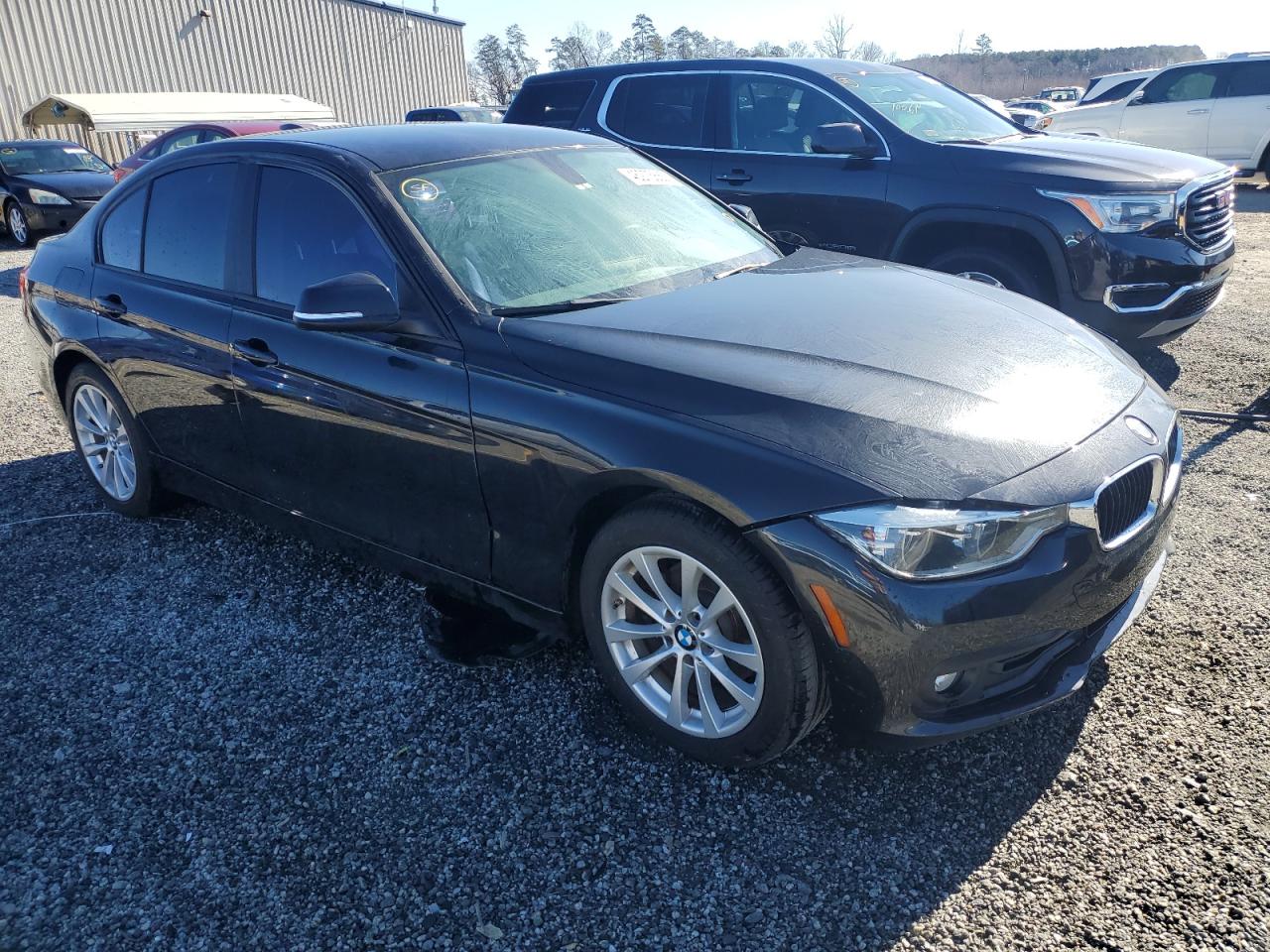 2018 BMW 3er VIN WBA8E1G51JNU91823 Copart auction photo, side / front end damage thumbnail 4