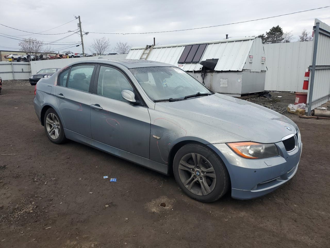 2008 BMW 3er VIN WBAVC93528K040778 Copart auction photo, side damage thumbnail 4