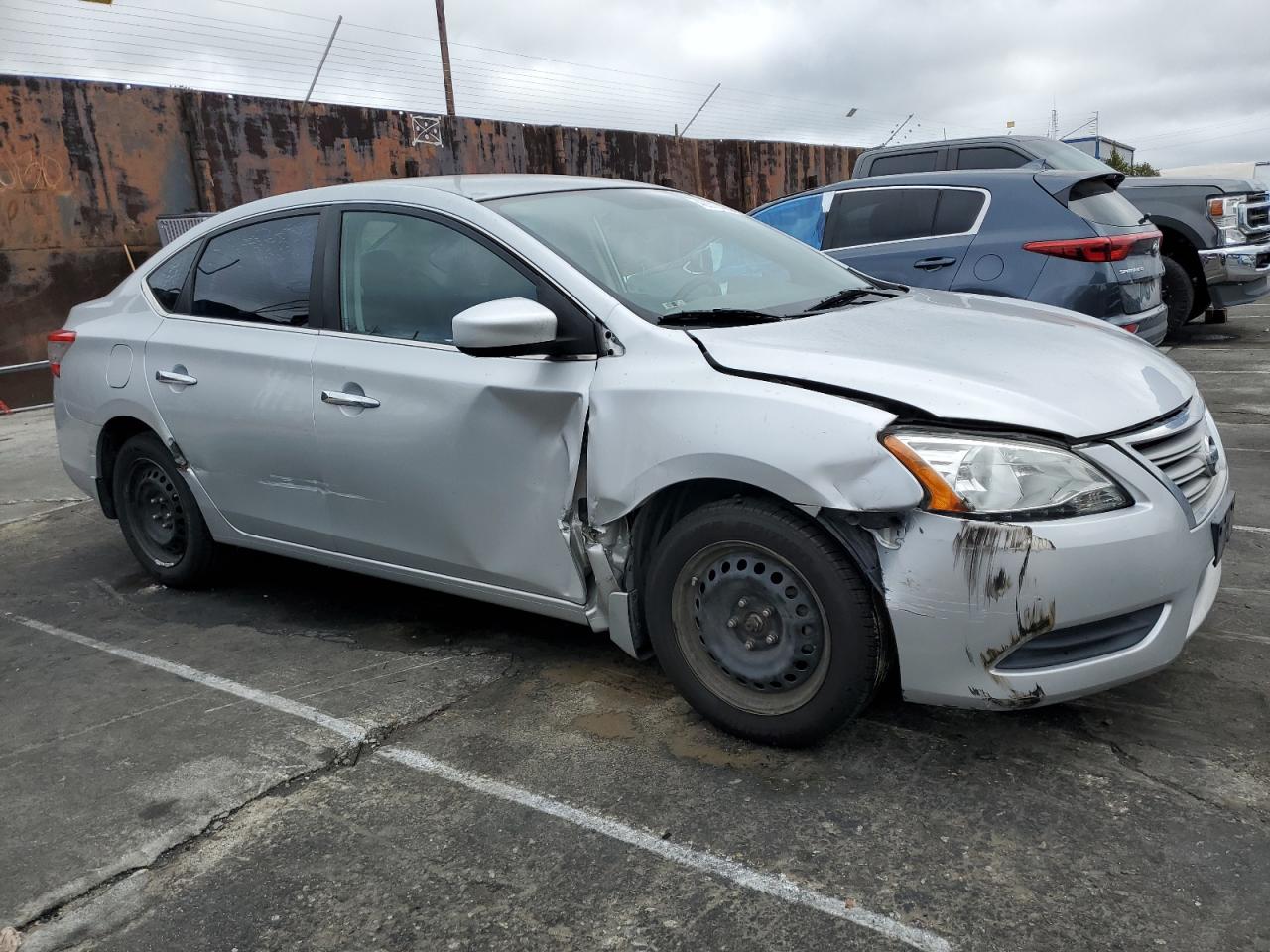 2015 Nissan Sentra VIN 3N1AB7AP9FY236666 Copart auction photo, side / front end damage thumbnail 4