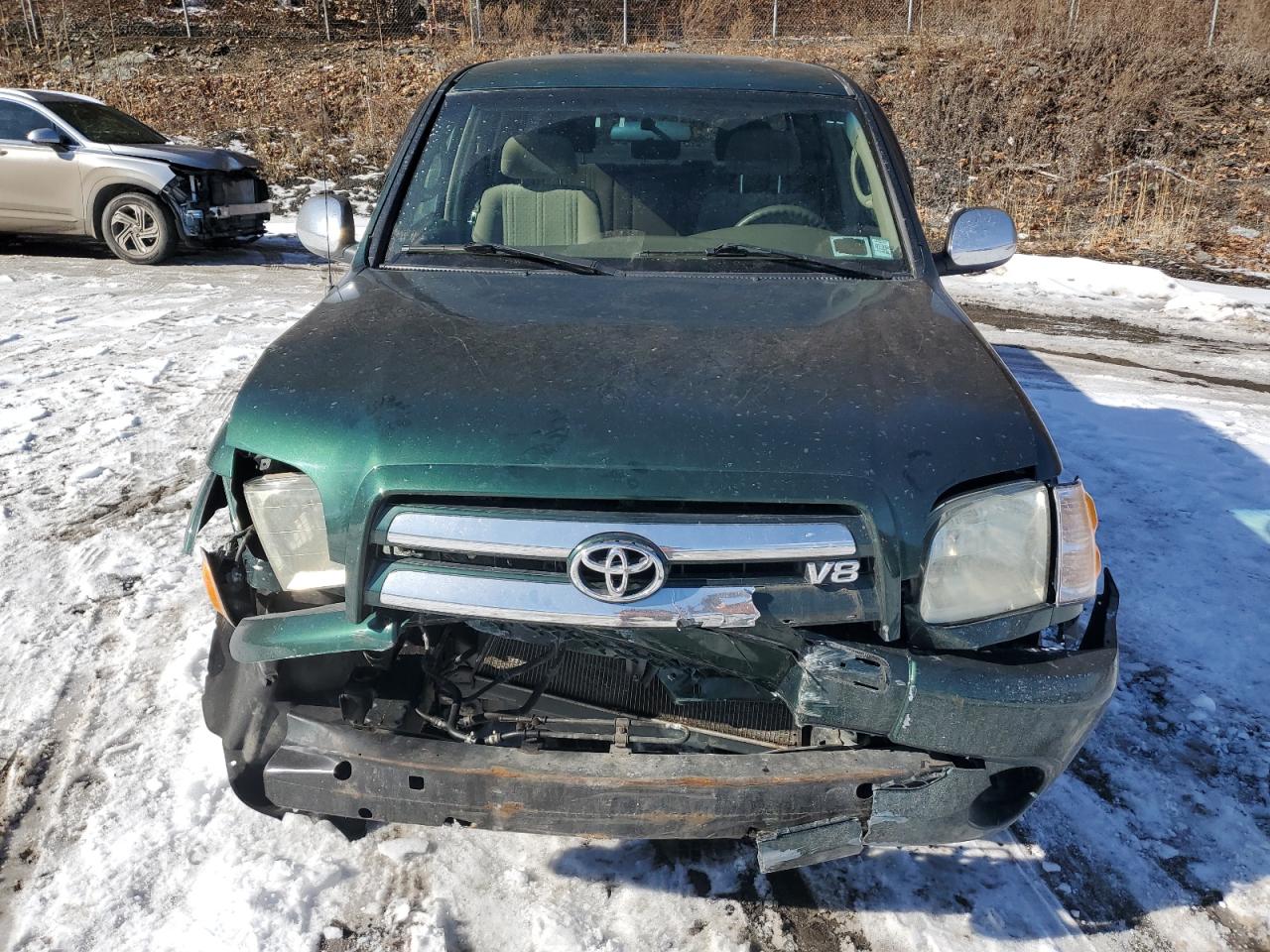 2004 Toyota Tundra VIN 5TBDT44194S455458 Copart auction photo, front end / minor dent/scratches damage thumbnail 5