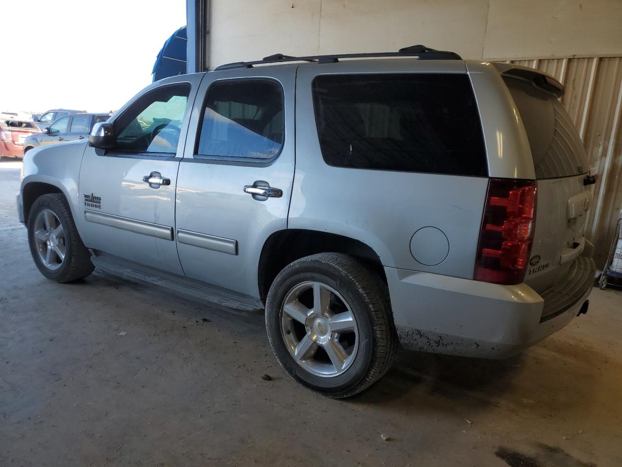 2013 Chevrolet Tahoe VIN 1GNSCAE02DR217542 Copart auction photo, front end / hail damage thumbnail 2