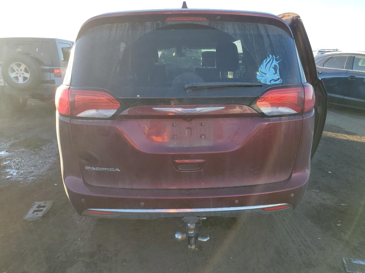 2018 Chrysler Pacifica VIN 2C4RC1BG4JR102326 Copart auction photo, side damage thumbnail 6