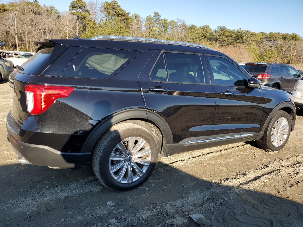 2023 Ford Explorer VIN 1FMSK8FH9PGC05635 Copart auction photo, all over damage thumbnail 3