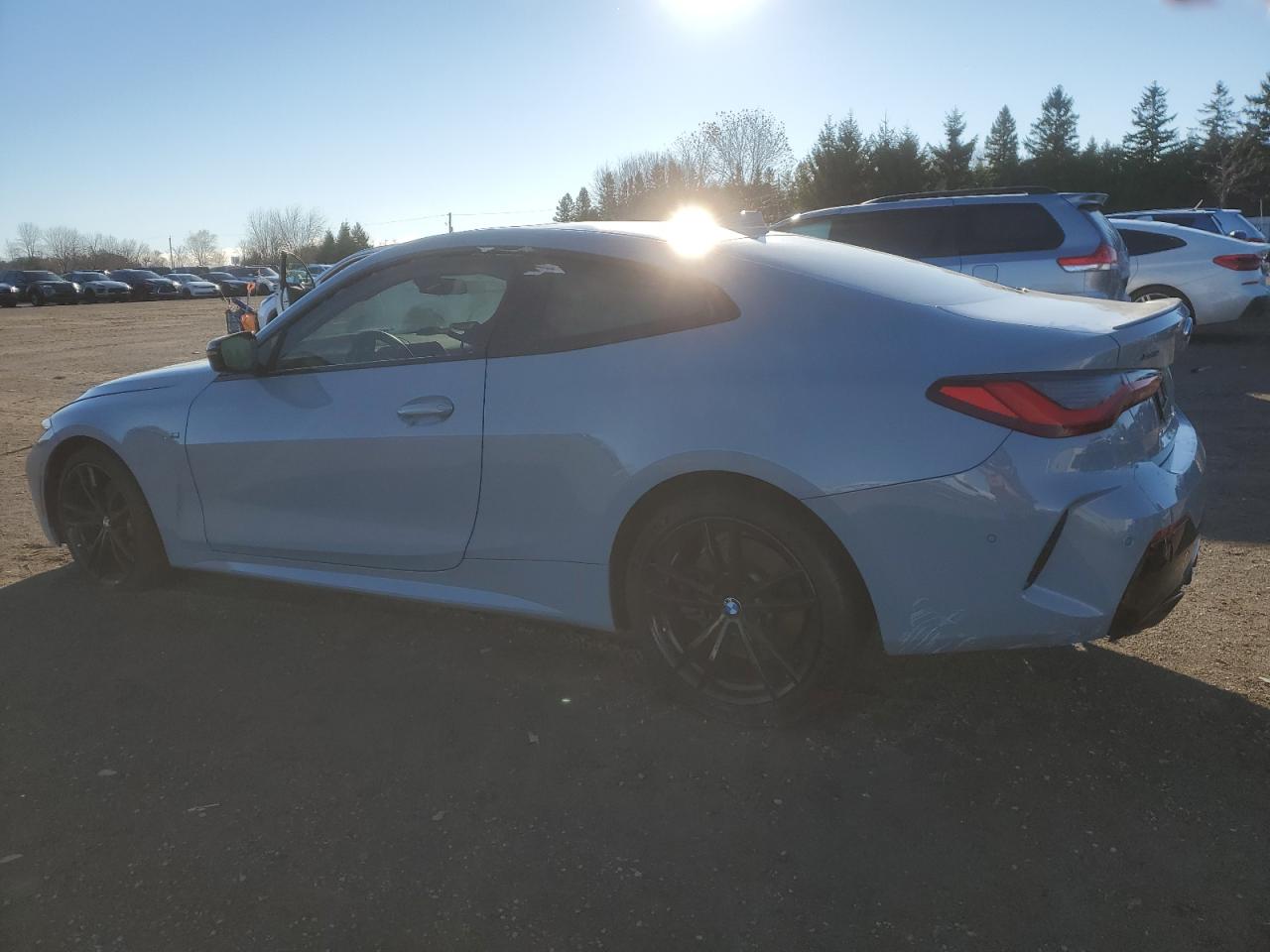 2022 BMW M4 VIN WBA13AR02NCK68880 Copart auction photo, front end / rear end damage thumbnail 2