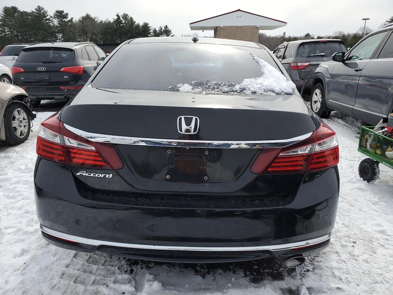 2016 Honda Accord VIN 1HGCR2F70GA153132 Copart auction photo, front end / side damage thumbnail 6