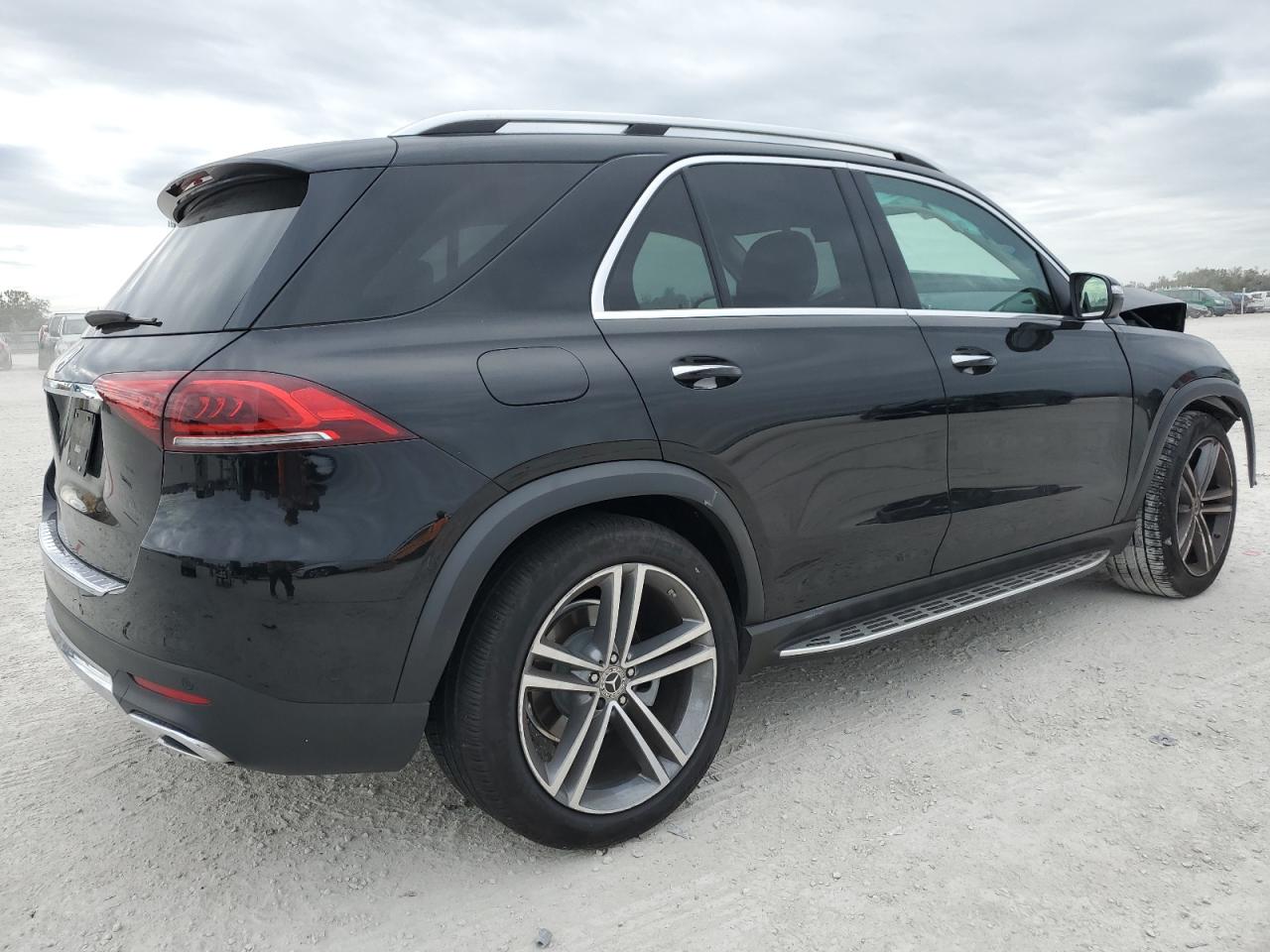 2021 Mercedes-Benz GLE VIN 4JGFB4JB5MA462836 Copart auction photo, front end damage thumbnail 3