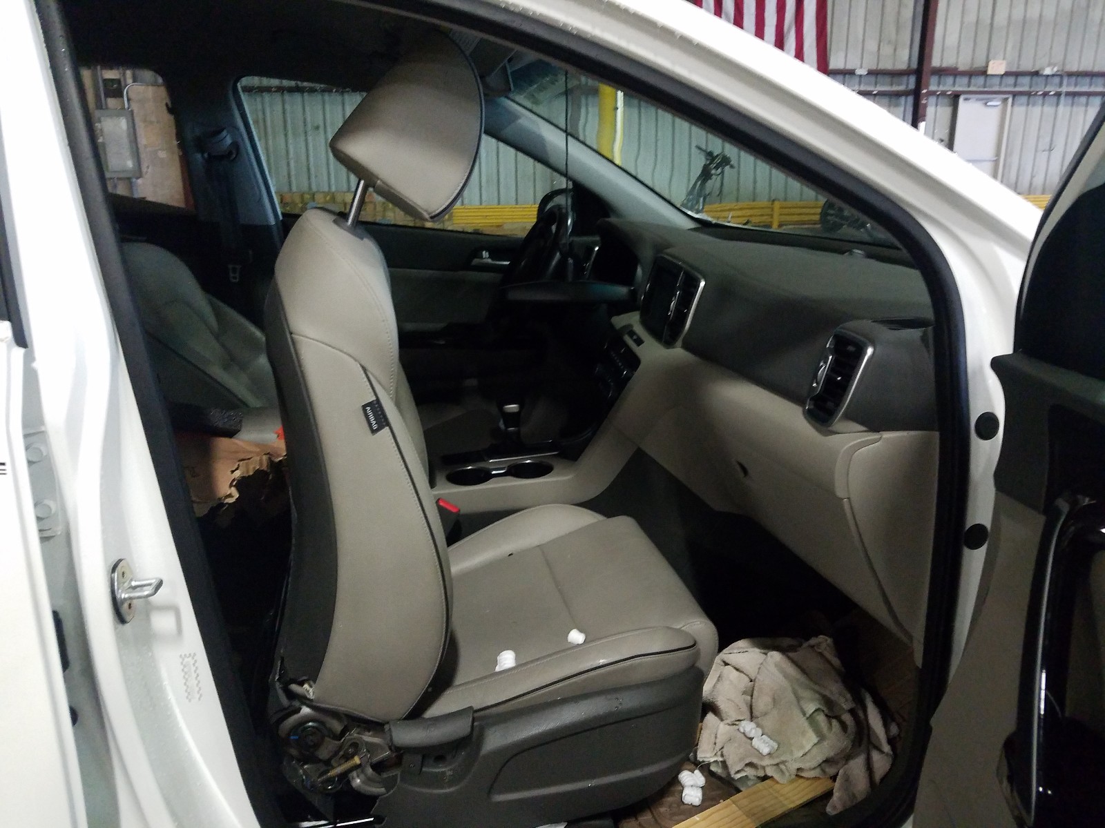 2018 KIA Sportage VIN KNDPN3AC5J7400560 Copart auction photo, all over damage thumbnail 5