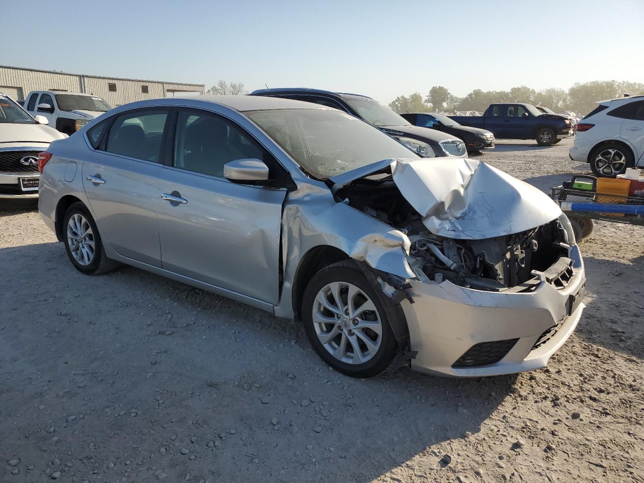 2019 Nissan Sentra VIN 3N1AB7AP4KY335826 Copart auction photo, front end / minor dent/scratches damage thumbnail 4