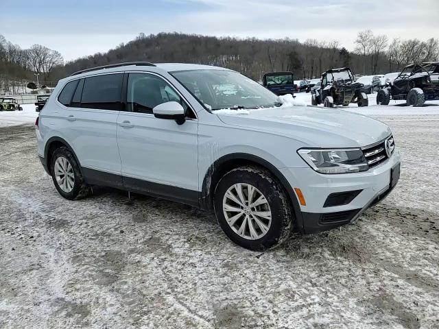 2018 Volkswagen Tiguan VIN 3VV2B7AX1JM141022 Copart auction photo, front end / side damage thumbnail 12