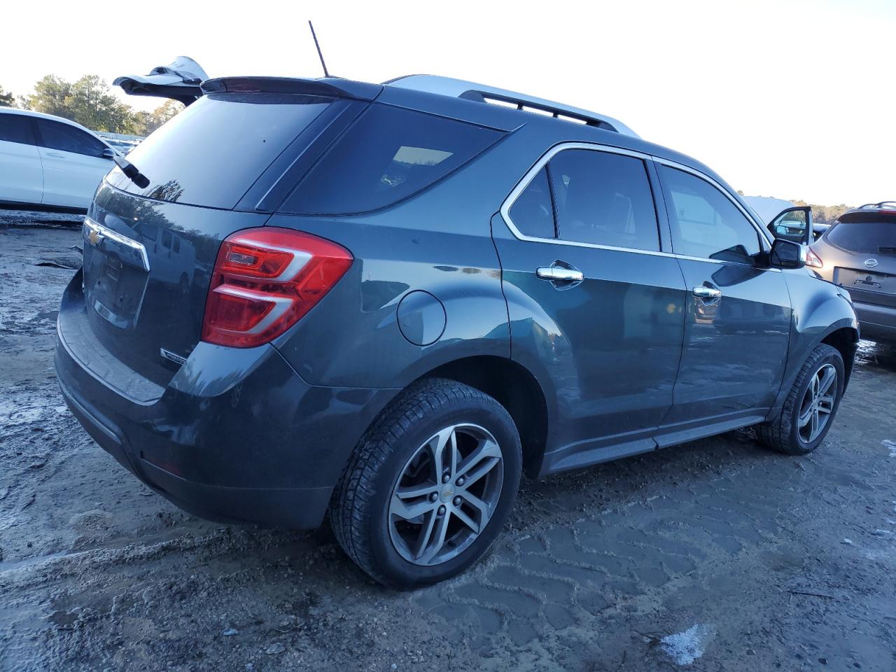 2017 Chevrolet Equinox VIN 2GNALDEK5H1567034 Copart auction photo, front end damage thumbnail 3