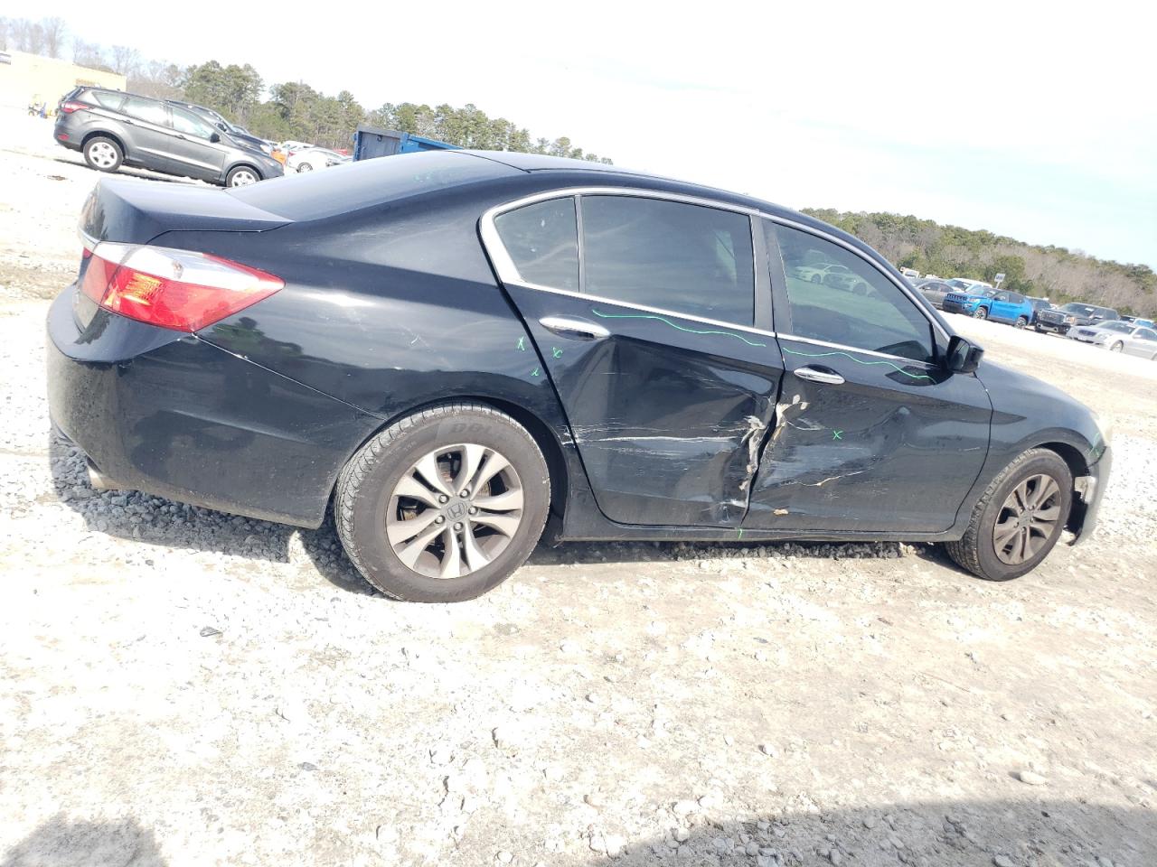2015 Honda Accord VIN 1HGCR2F30FA132809 Copart auction photo, side / minor dent/scratches damage thumbnail 3