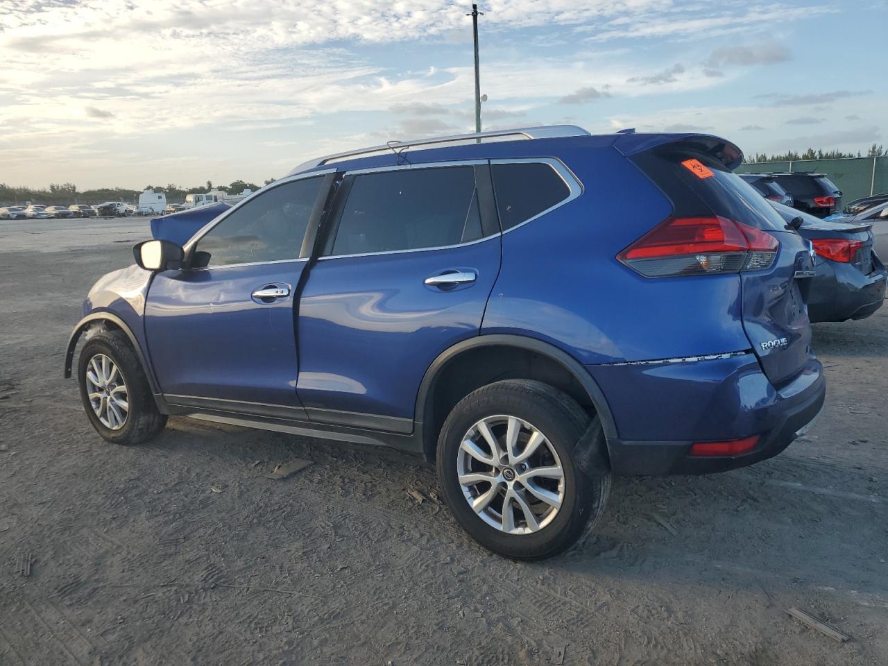 2017 Nissan Rogue VIN KNMAT2MT5HP501190 Copart auction photo, all over damage thumbnail 2