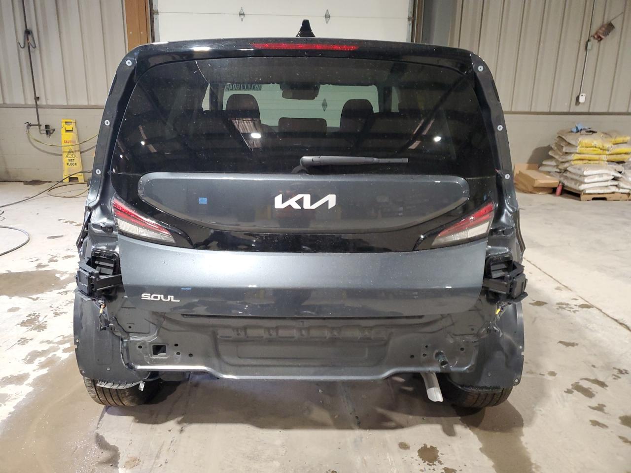 2024 KIA Soul VIN KNDJ23AU6R7913819 Copart auction photo, front end / side damage thumbnail 6