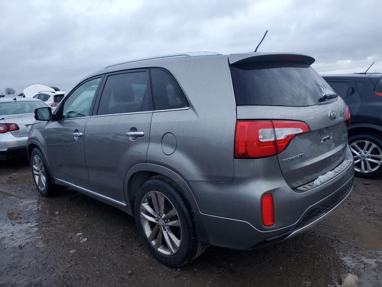 2015 KIA Sorento VIN 5XYKW4A73FG596525 Copart auction photo, front end damage thumbnail 2