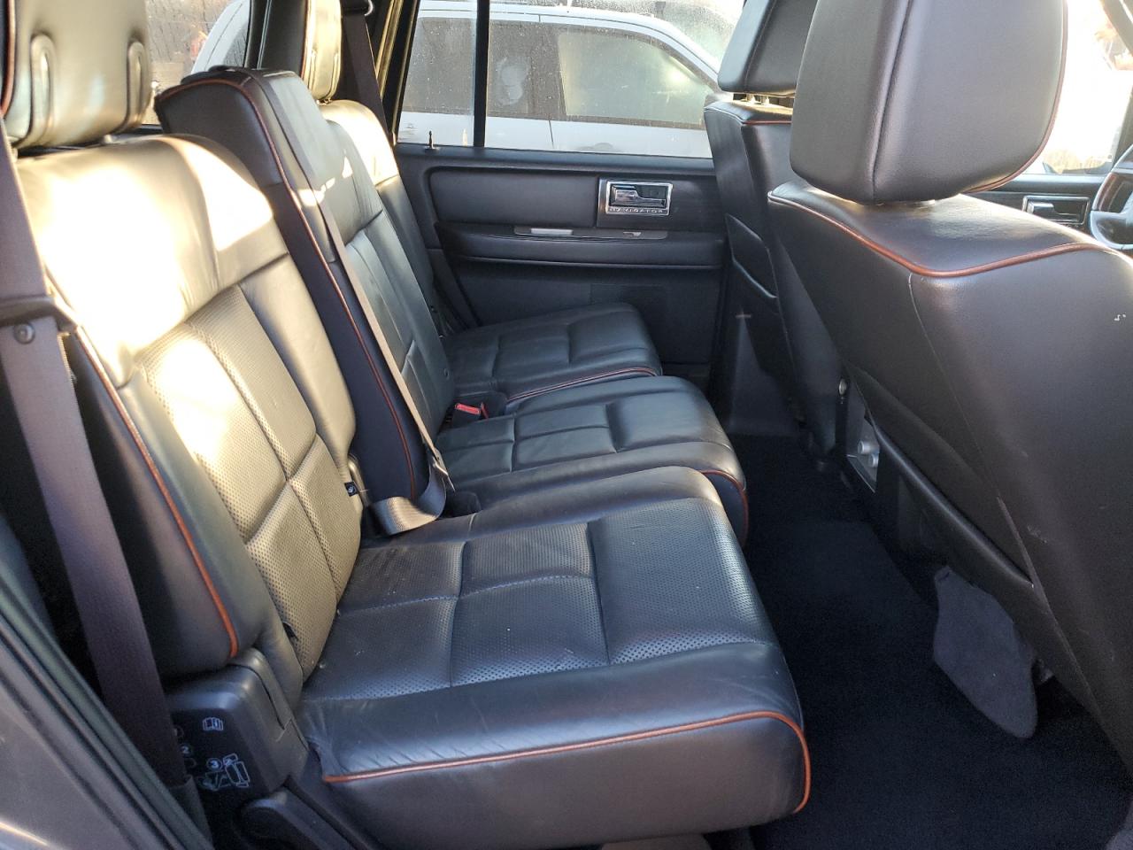 2007 Lincoln Navigator VIN 5LMFU28517LJ01642 Copart auction photo, all over damage thumbnail 11