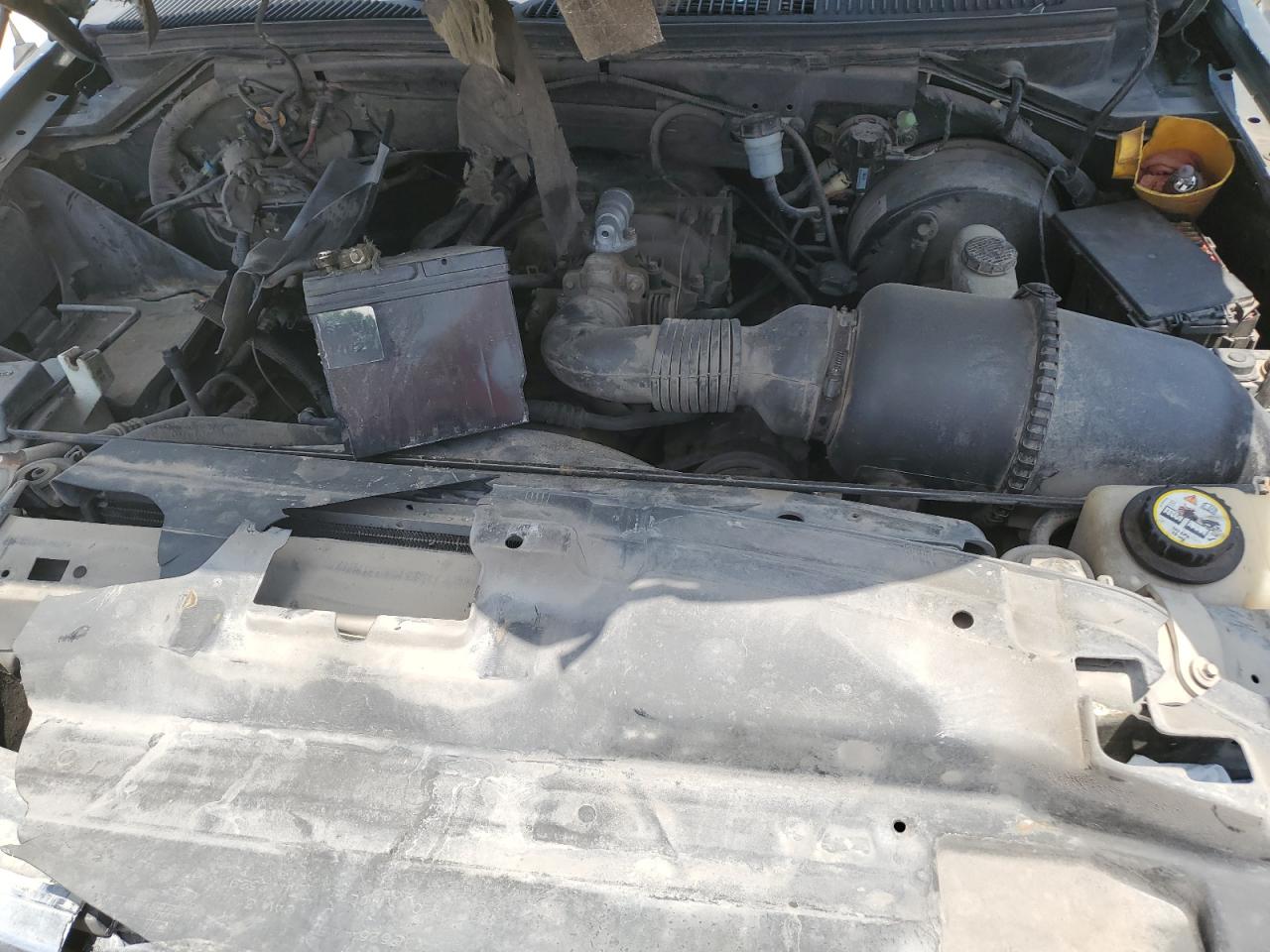 2001 Ford F-150 VIN 1FTZF17271NB97000 Copart auction photo, all over damage thumbnail 11