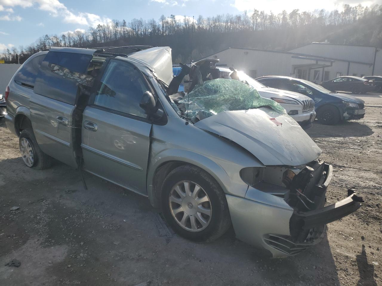 2003 Chrysler Town & Country VIN 2C4GP44L13R113777 Copart auction photo, all over damage thumbnail 4
