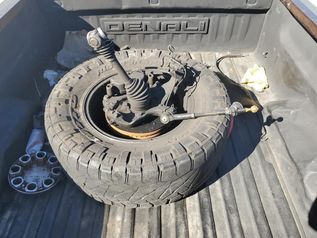 2015 GMC Sierra VIN 1GT120E87FF623781 Copart auction photo, front end damage thumbnail 12