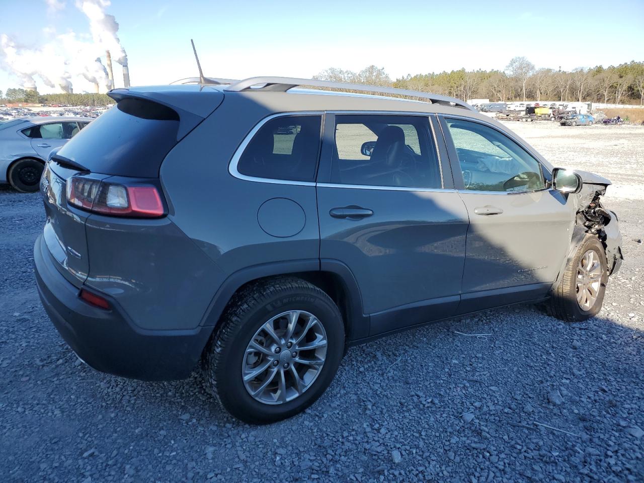 2019 Jeep Grand Cherokee VIN 1C4PJMLX4KD383092 Copart auction photo, front end / minor dent/scratches damage thumbnail 3