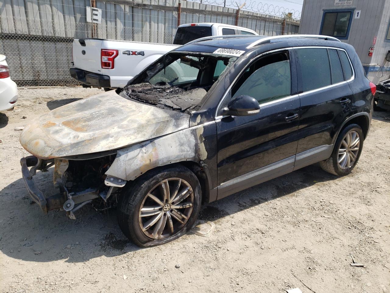 2015 Volkswagen Tiguan VIN WVGAV7AX6FW524300