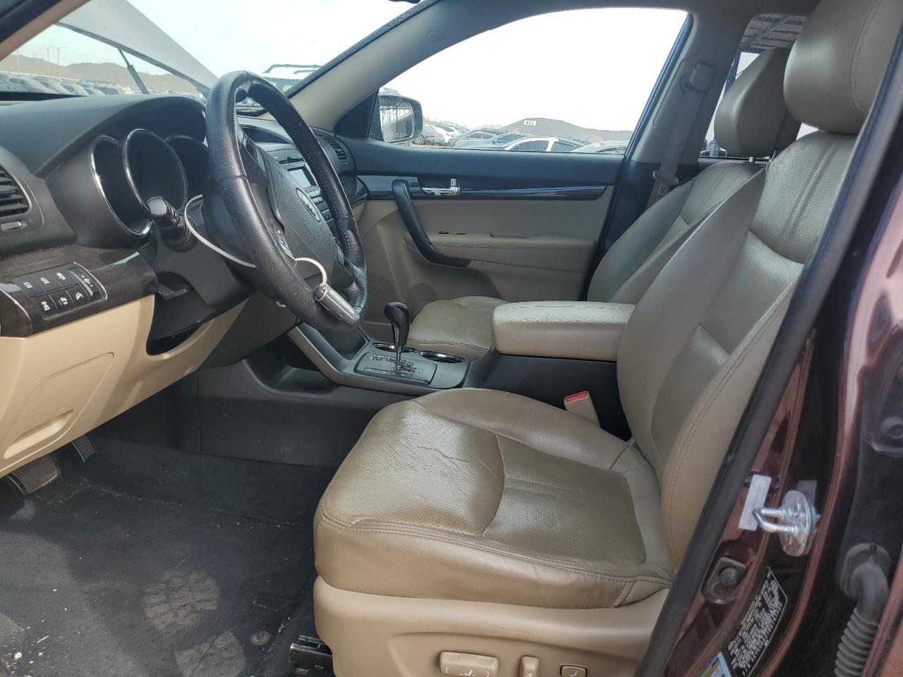 2011 KIA Sorento VIN 5XYKUDA21BG141550 Copart auction photo, side / front end damage thumbnail 7