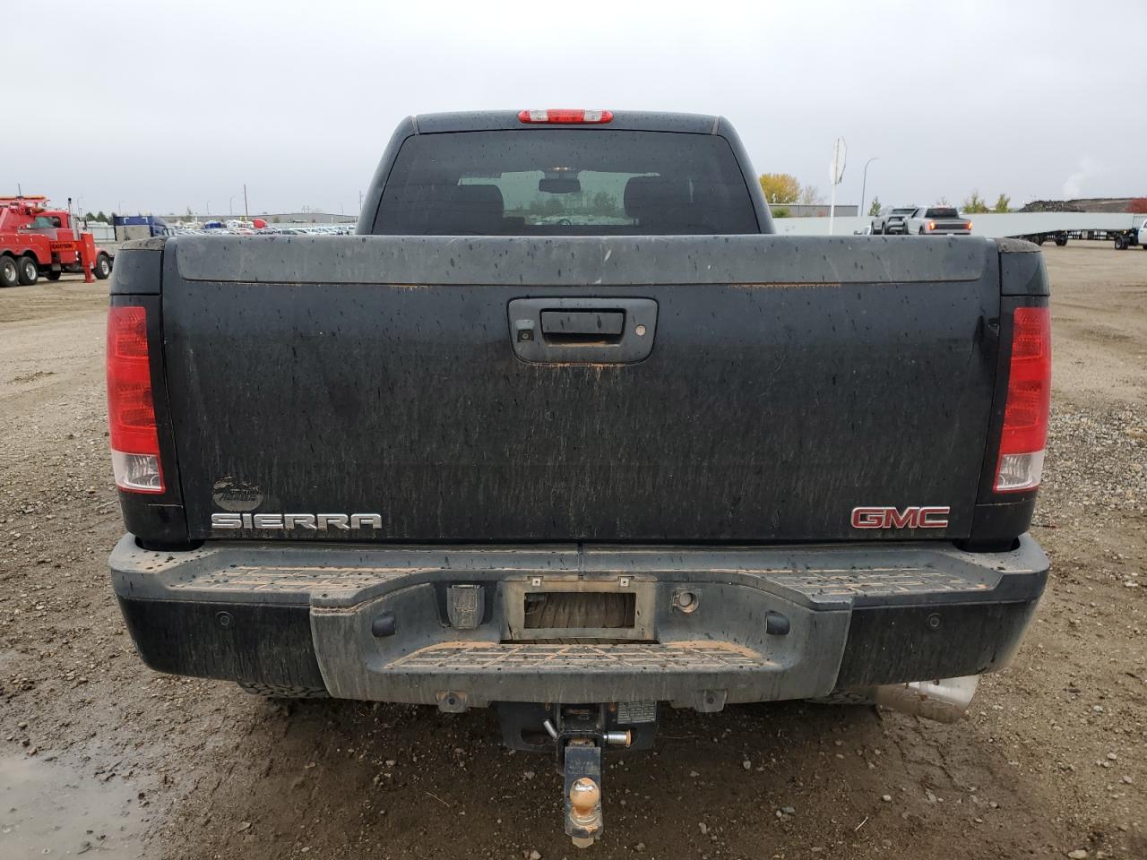 2011 GMC Sierra VIN 1GT125C89BF264055 Copart auction photo, front end / side damage thumbnail 6