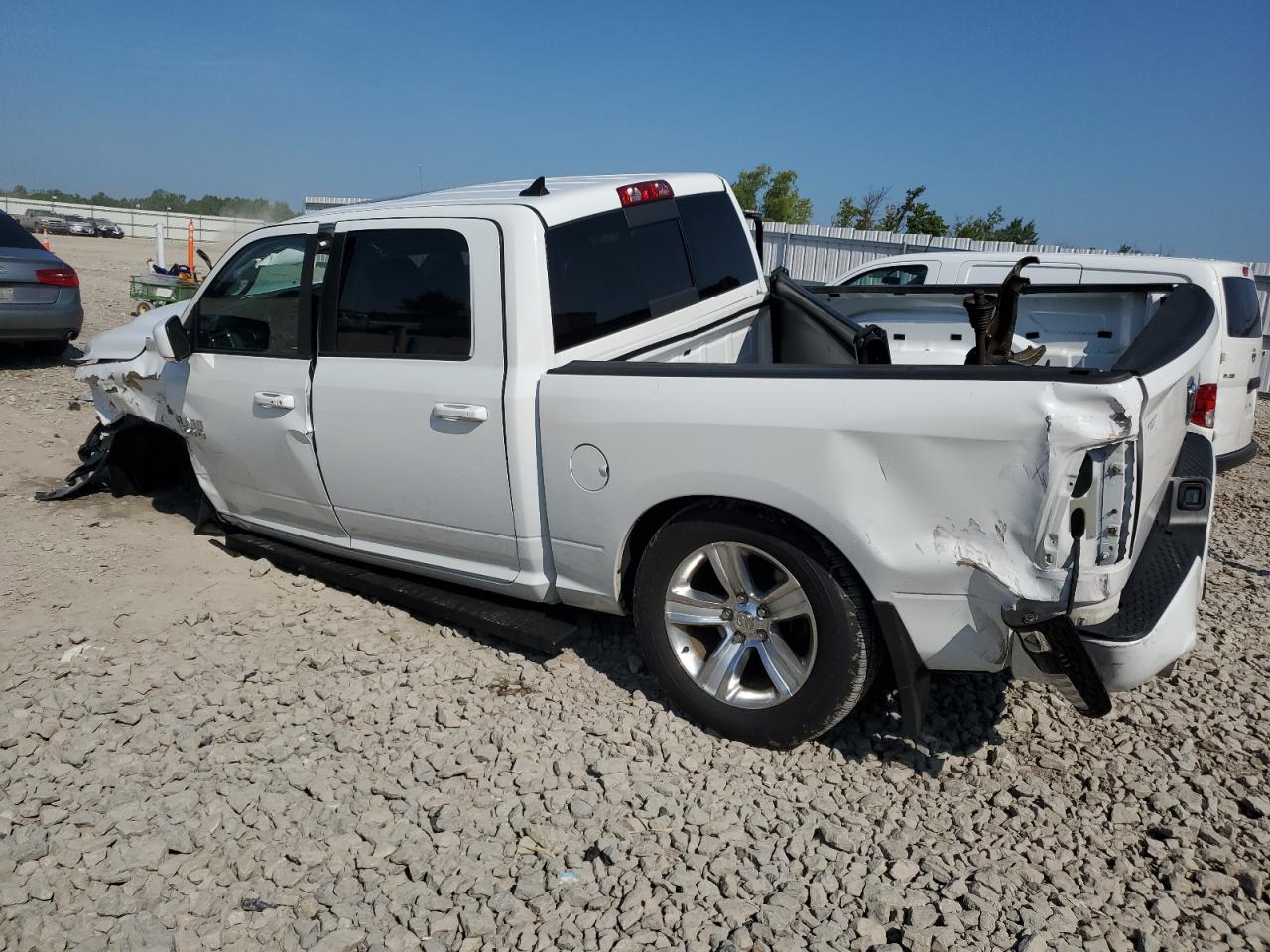 2015 Dodge RAM VIN 1C6RR7MT9FS587412 Copart auction photo, front end / rear end damage thumbnail 2