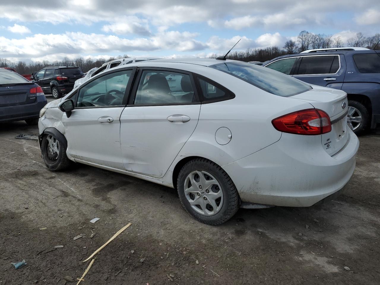 2013 Ford Fiesta VIN 3FADP4BJ5DM162094 Copart auction photo, front end / side damage thumbnail 2