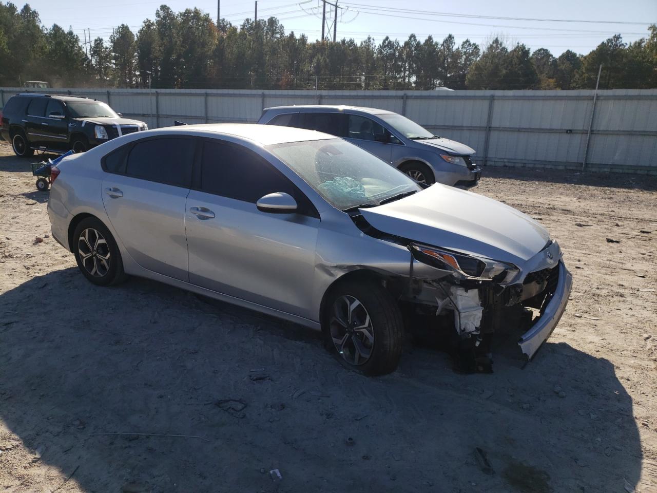 2019 KIA Forte VIN 3KPF24AD3KE058952 Copart auction photo, front end / side damage thumbnail 4