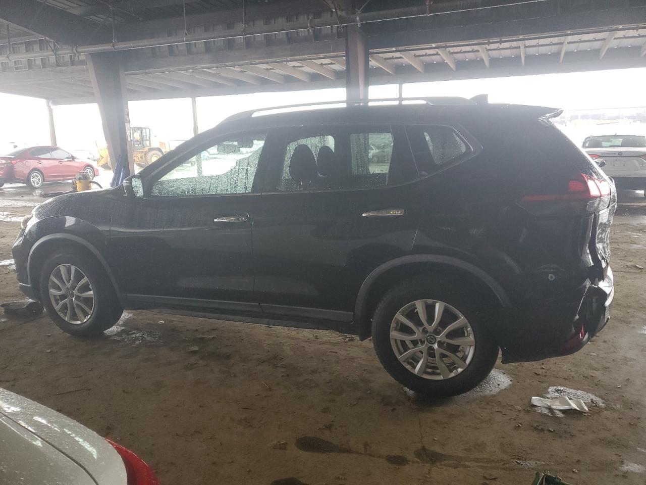 2018 Nissan Rogue VIN KNMAT2MTXJP504012 Copart auction photo, rear end damage thumbnail 2
