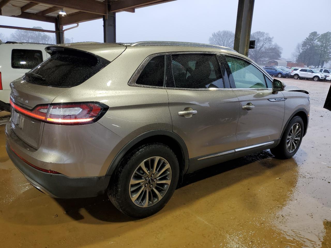 2019 Lincoln Nautilus VIN 2LMPJ6K97KBL22825 Copart auction photo, front end / side damage thumbnail 3